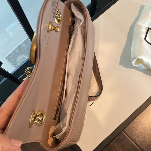 Gucci Double G Marmont shoulder bag - Medium. EXCELLENT condition. - Picture 5 of 8